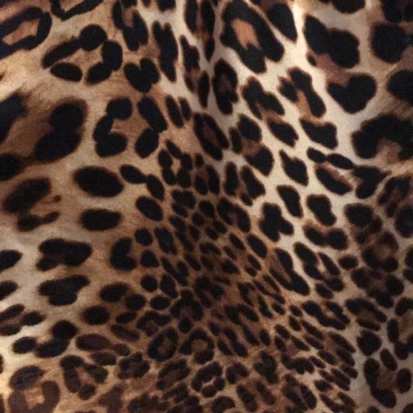 Animal print bodysuit with thong back - Picture 5 of 8
